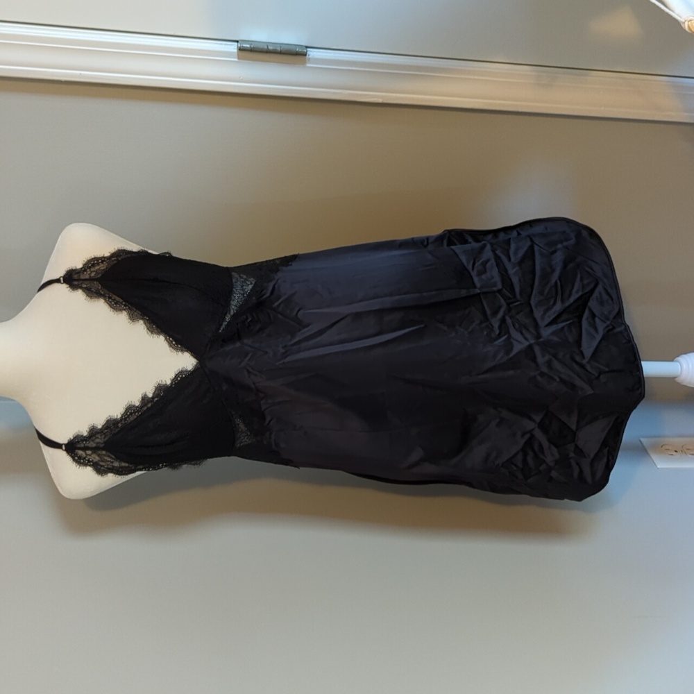 Black strappy eyelash lace babydoll